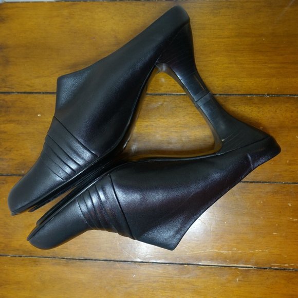 Sofft Women's US 8.5 Black Pointed Toe Leather Mules w/ 3" Heel Casual Work Shoe - Picture 8 of 10